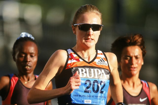 In 1999, British runner Paula Radcliffe could be seen in action at the Great North Run. Radcliffe finished in third place this year.