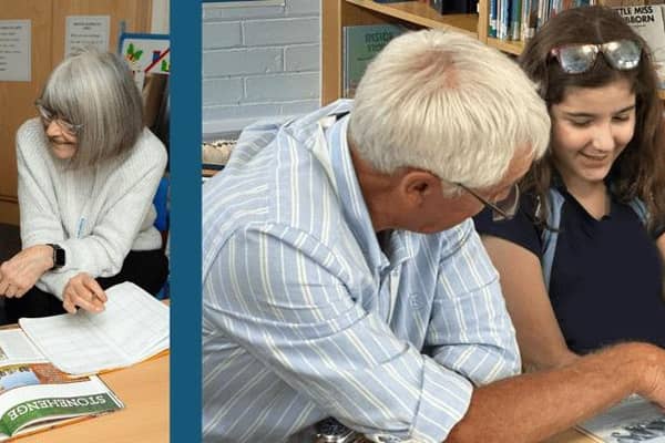 Schoolreaders volunteers reading with children