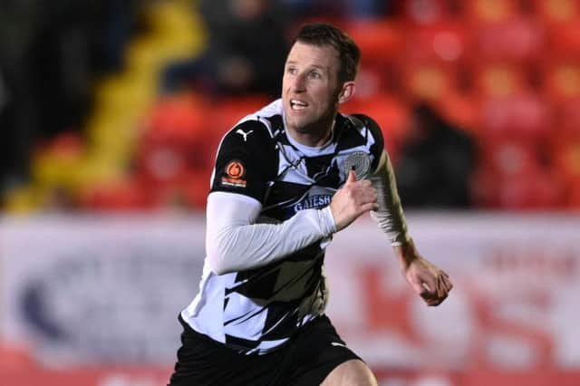 Gateshead player/manager Mike Williamson. (Photo by Stu Forster/Getty Images)
